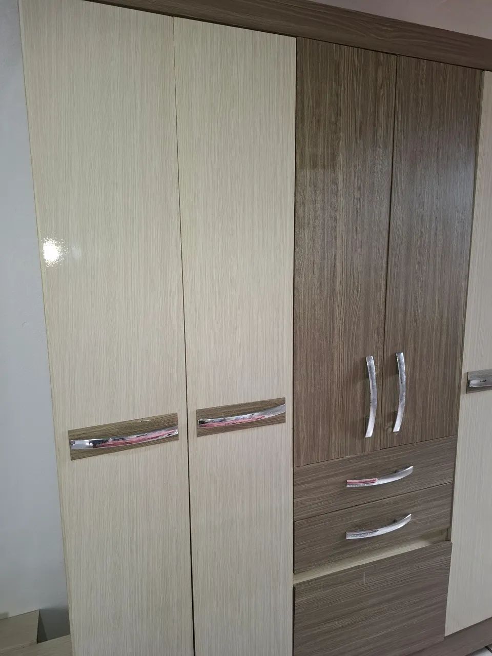 GUARDA ROUPA