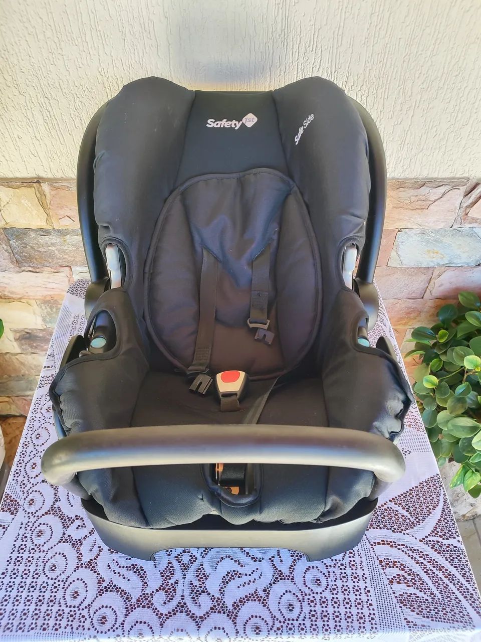 Bebê conforto safety first 
