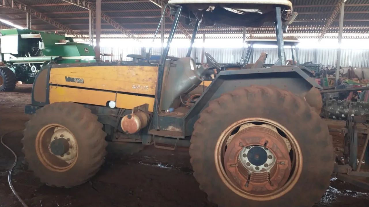 Trator Valtra - Foto 2