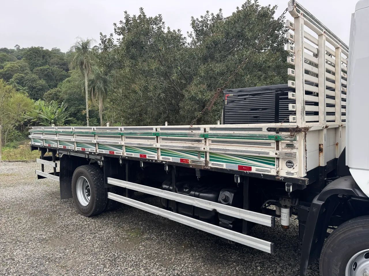 Ford Cargo 1719 Completo Carroceria 6,80 mts - Foto 3