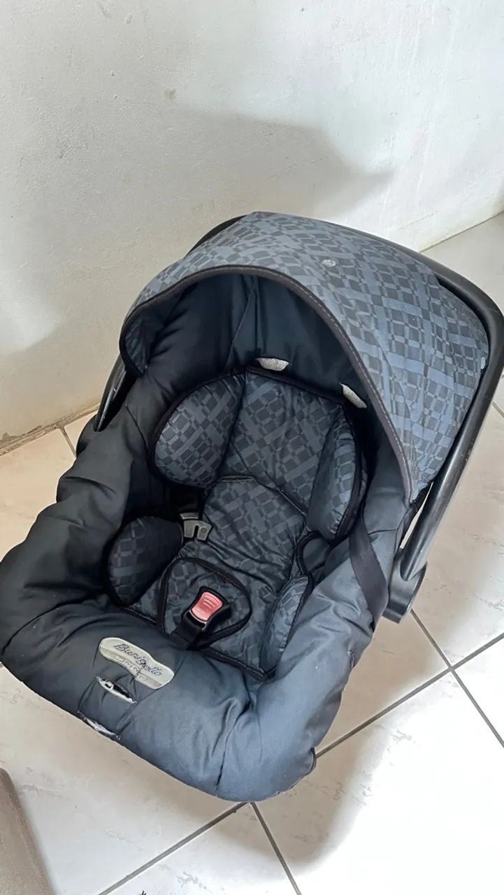 Vendo Carrinho de passeio e bebê conforto! - Foto 2