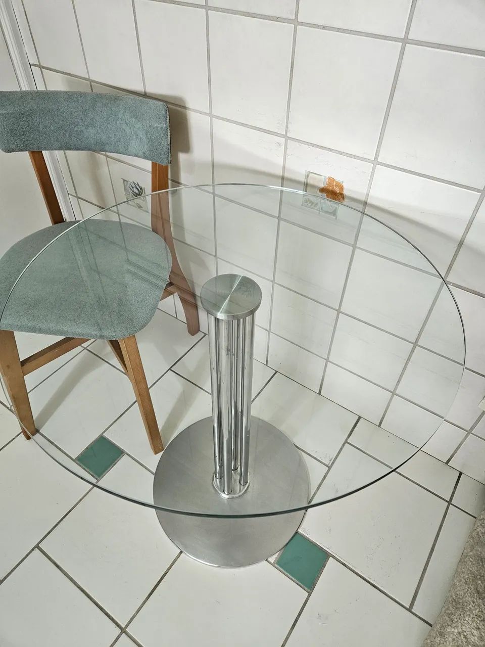 Glass Table65082647079682120