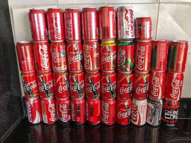 Coleção com 37 latinhas antigas da Coca-cola incluindo edições limitadas anos 90 - Foto 3