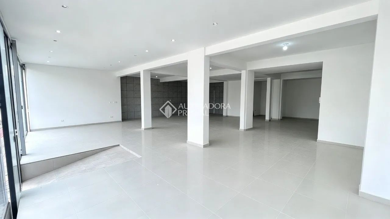 Loja em barreiros, 105m² com banheiro - Foto 5