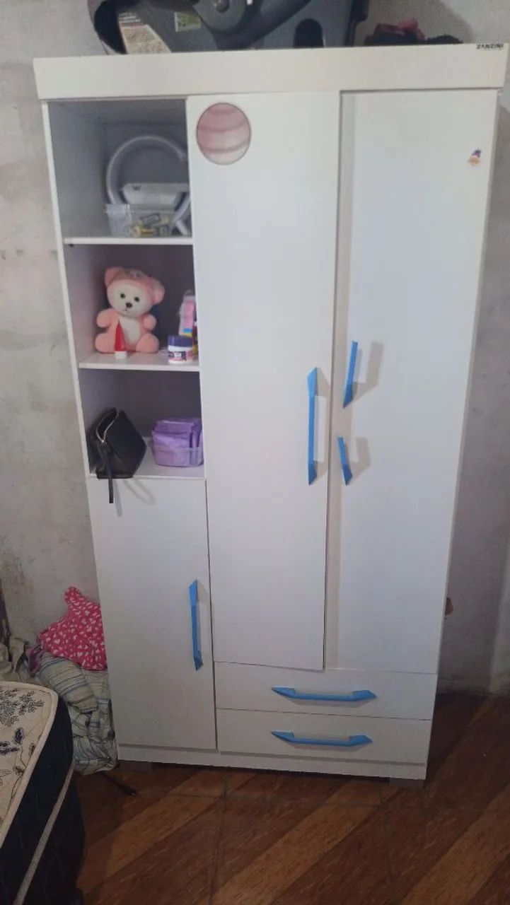 Guarda roupa infantil 