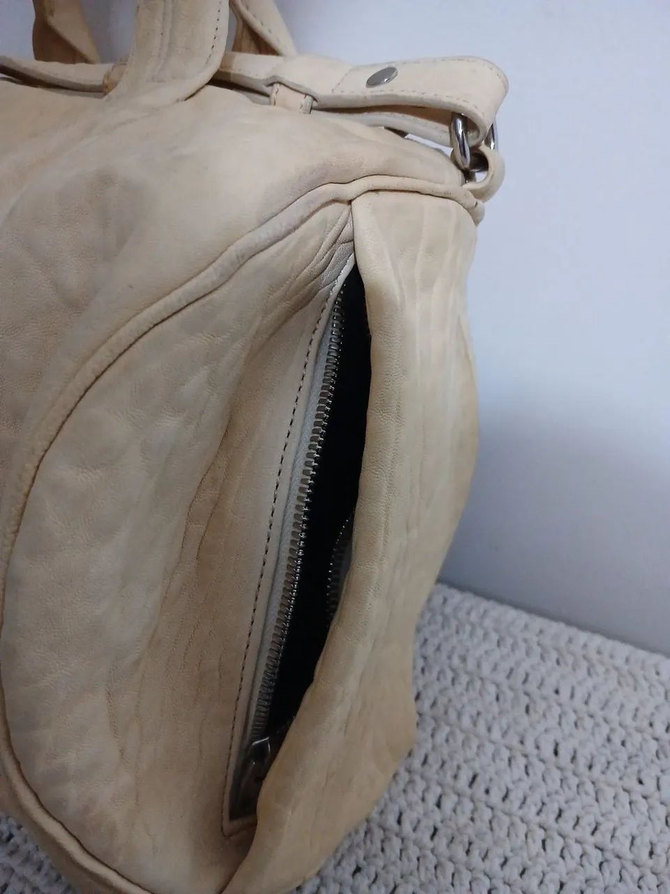 Bolsa de couro Alexander Wang modelo Rocco  - Foto 5