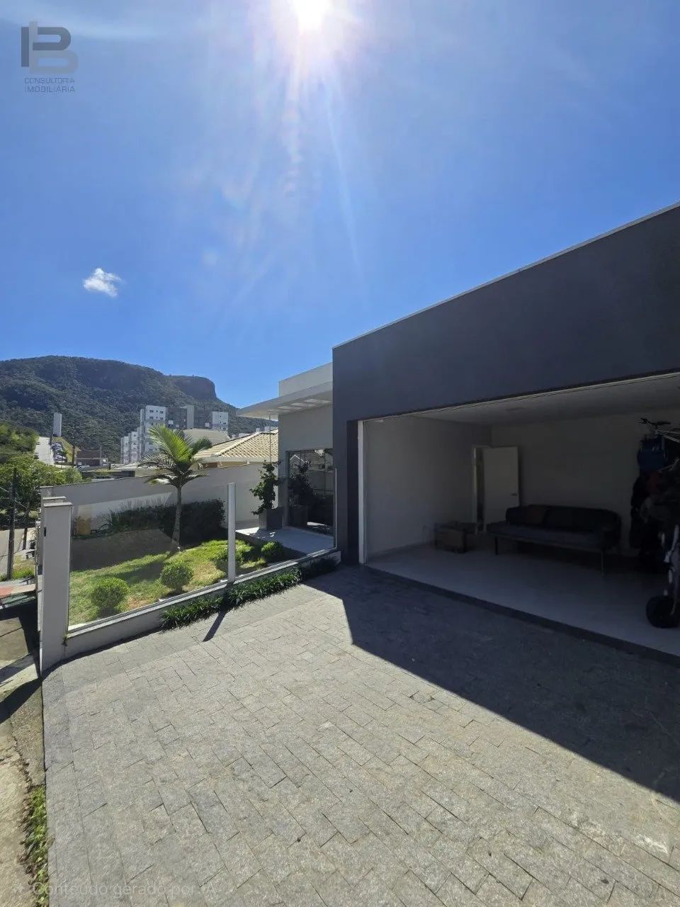 Casa com 1 suíte e 2 Demi suítes no bairro Pedra Branca - Foto 2