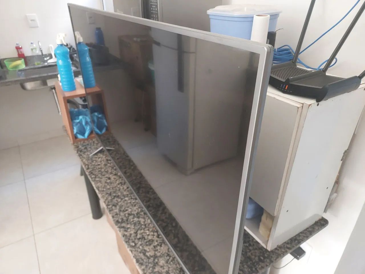 2 TVs Philco 55 polegadas com problemas na telas(listras verticais nas telas) - Foto 5