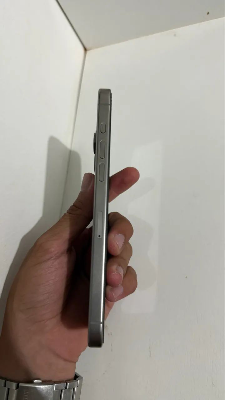 iPhone 15 Pro Max  - Foto 2