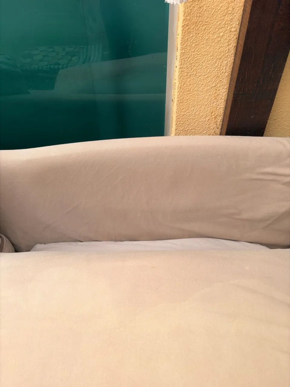 Vende sofá 2 lugares mas cabem 3.  - Foto 3