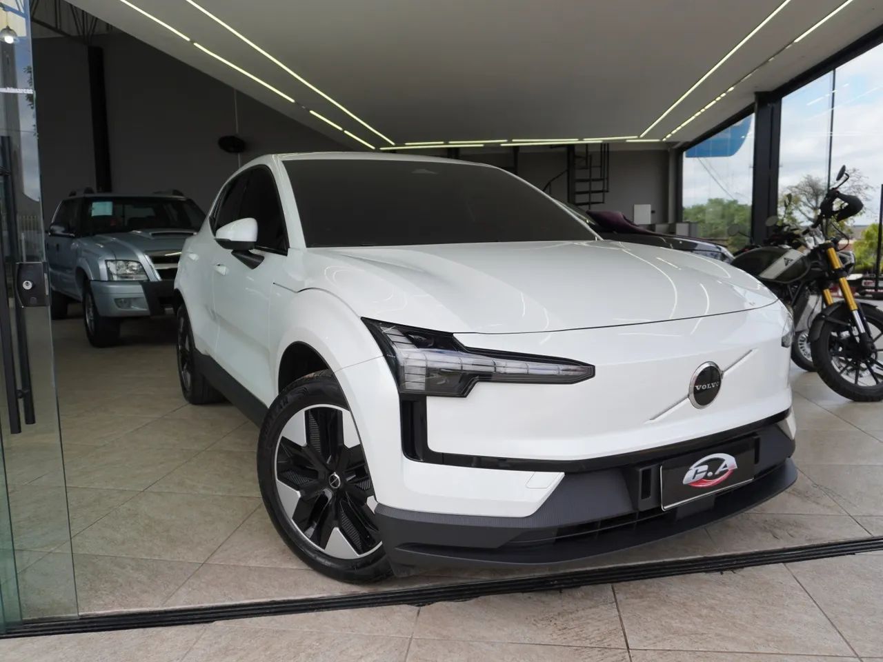 Volvo EX30 E40 Core (elétrico) 2024 - Foto 3