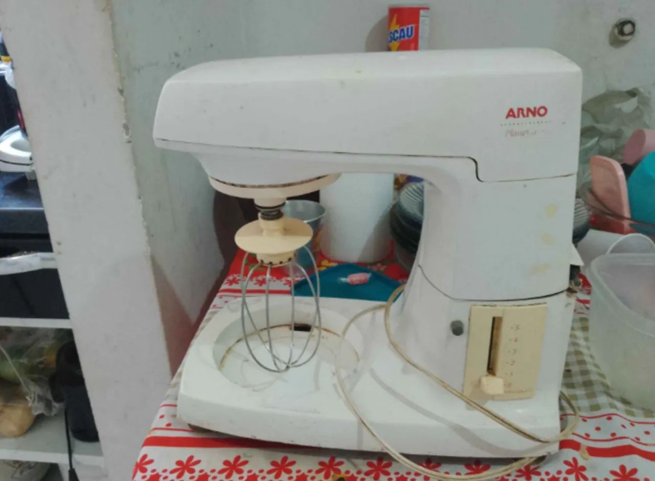 Vendo batedeira da marca Arno - Foto 3