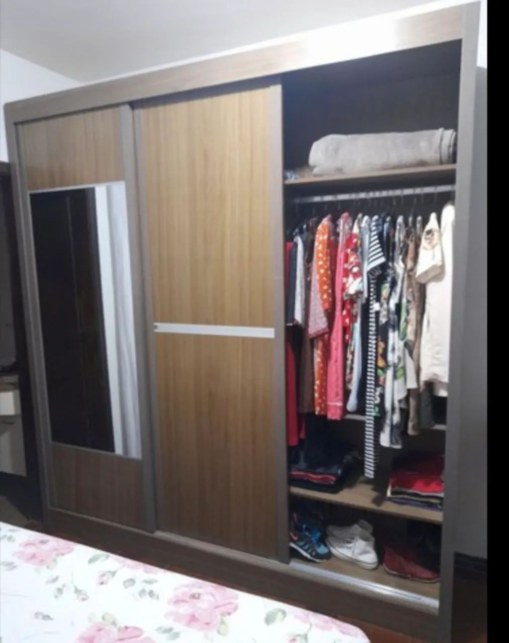 OPORTUNIDADE -Guarda roupa de casal  - Foto 2