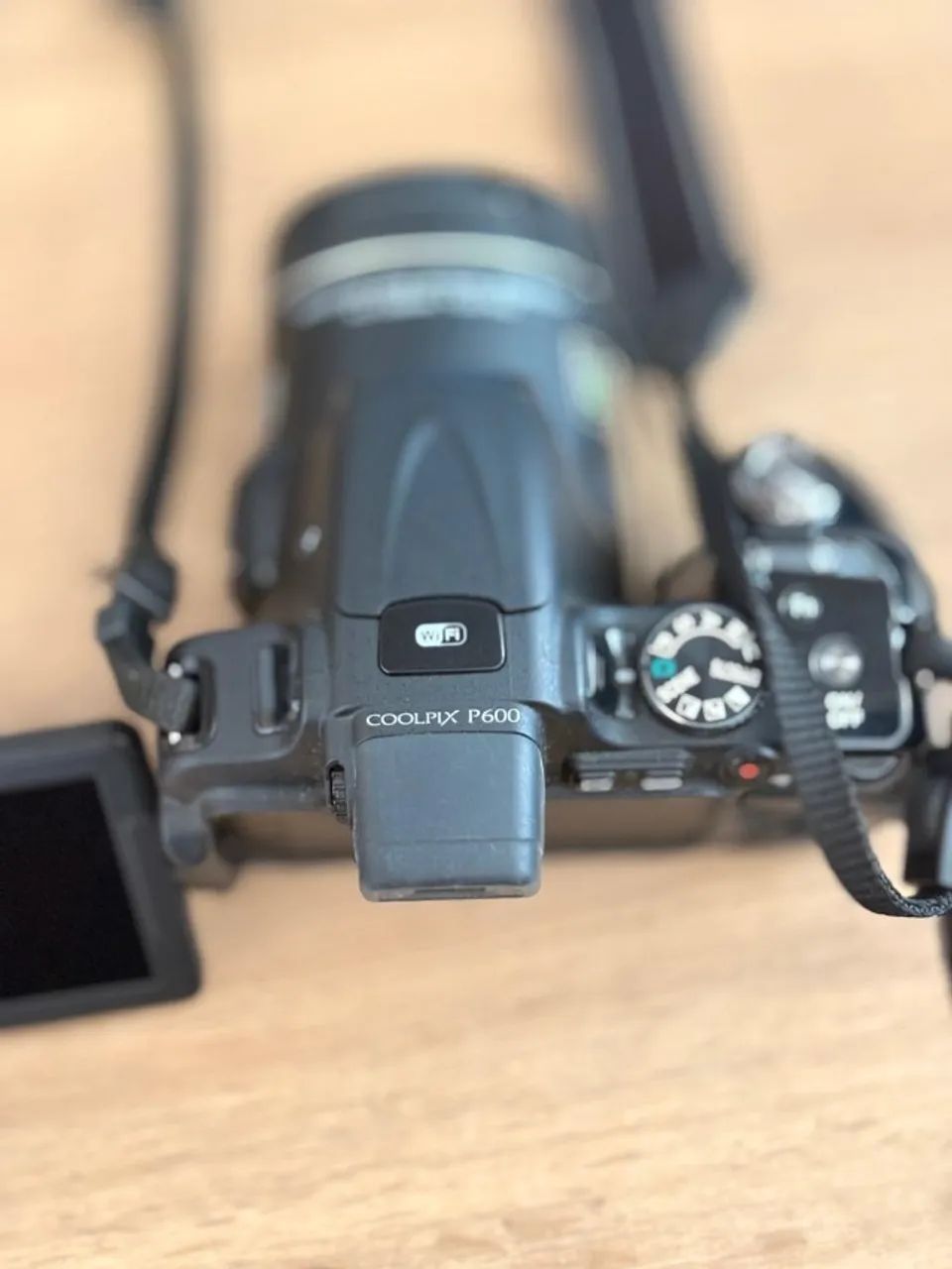 Câmera Digital Nikon P600 + Case e acessórios - Foto 2
