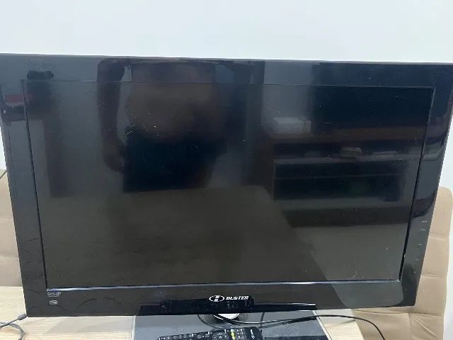 TV LCD BUSTER 32 POLEGADAS FUNCIONANDO PERFEITAMENTE 