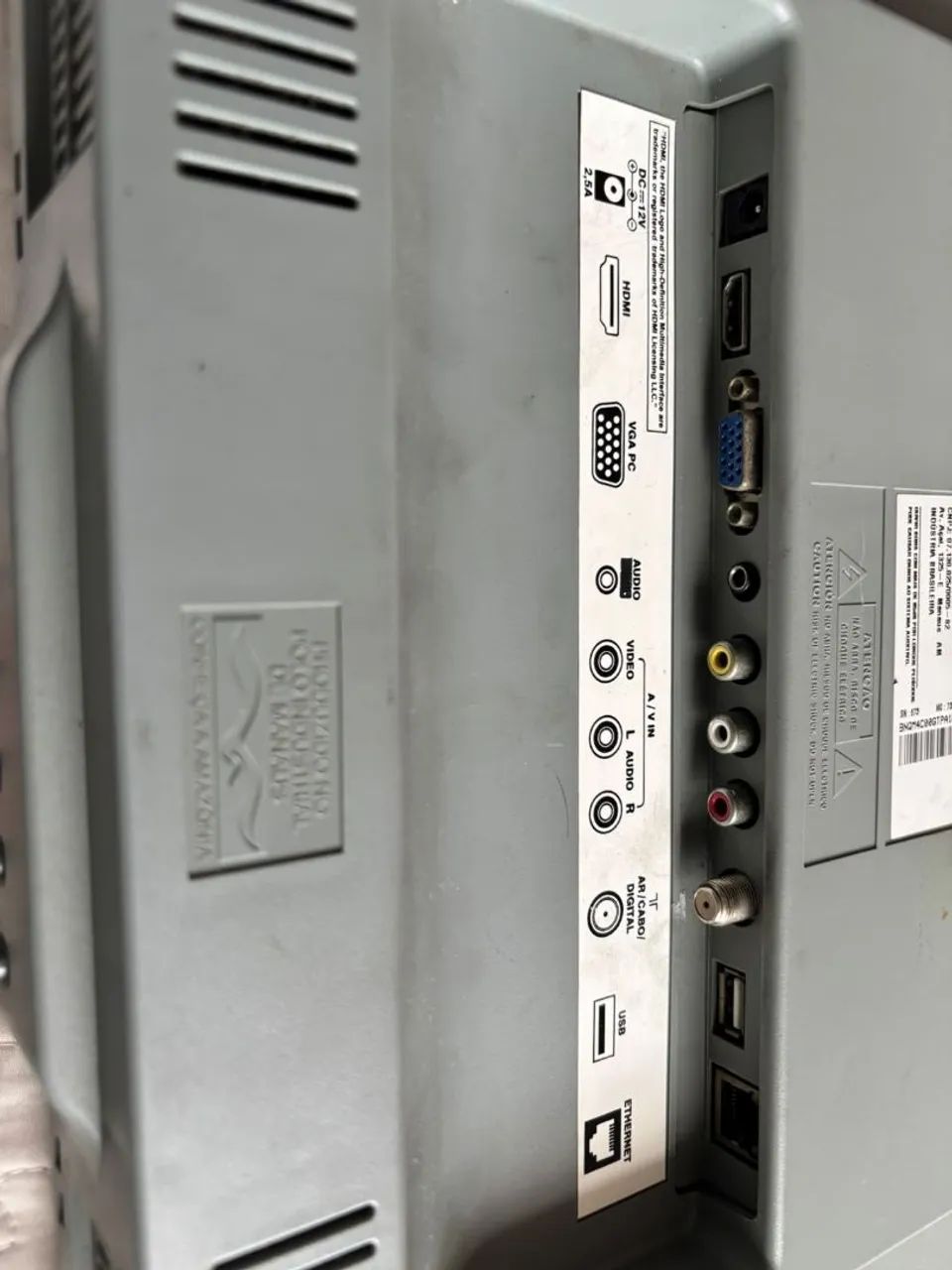 Monitor TV CCE LN24GW - defeito - Foto 4