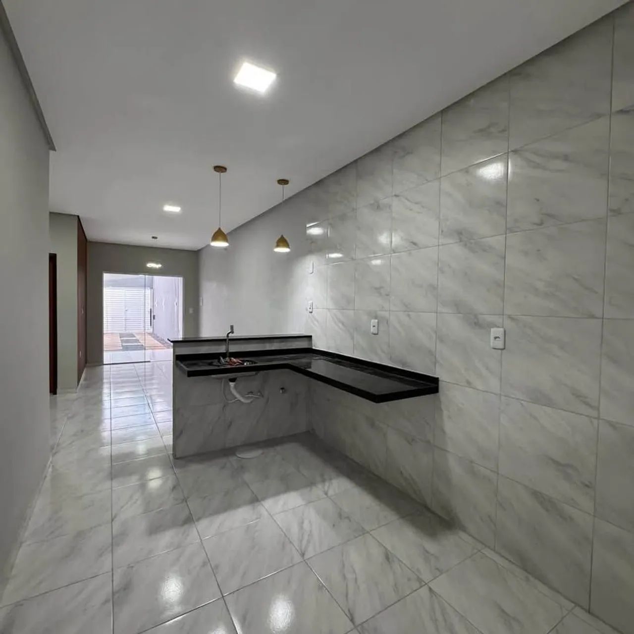 Vende-se casa: 2 quartos e 1 banheiro. Parcelamento + entrada - Foto 4