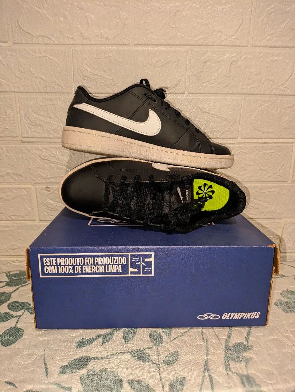 Nike Court Royale 2