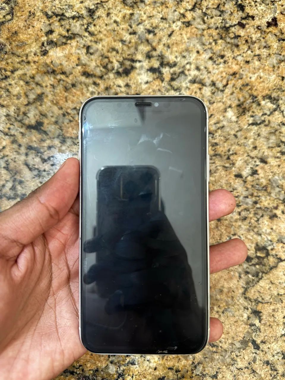 iPhone XR branco 64 GB - Foto 2