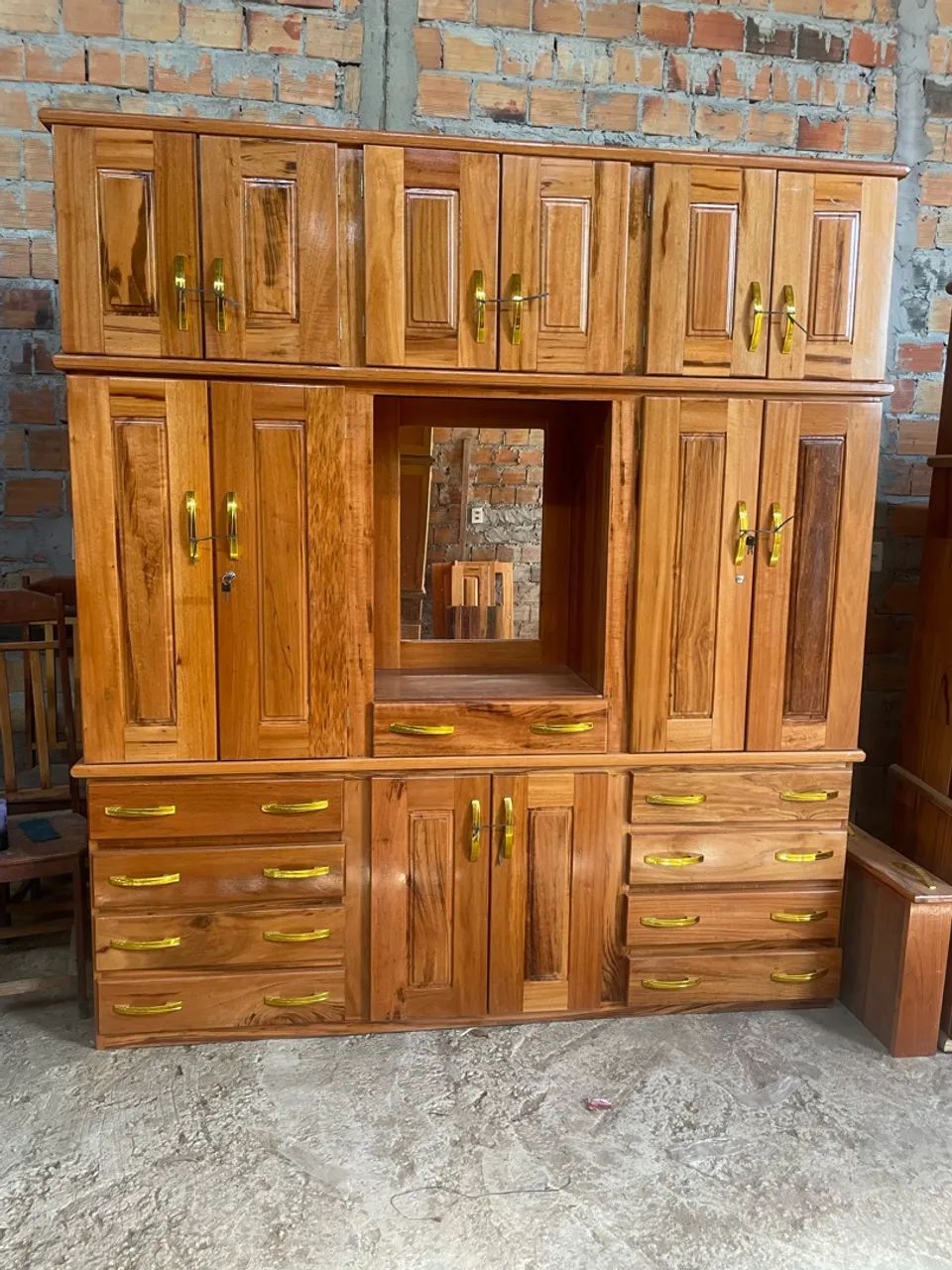 Guarda roupa de 6 portas de madeira  - Foto 2