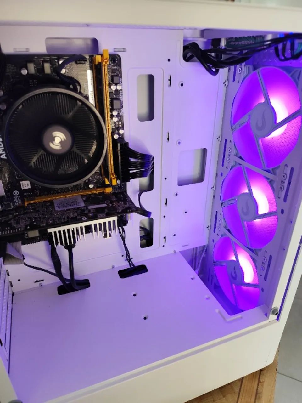 PC Gamer Ryzen 5 1600 8 Gigas DDR4 SSD 128 Gigas Vídeo HD 5450 1 Giga Somos Loja - Foto 6