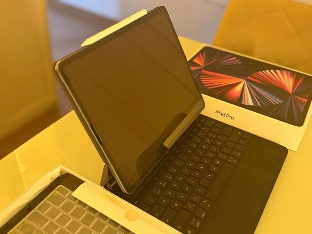 iPad Pro 12.9 512GB + Teclado + Apple Pen pro - Foto 4