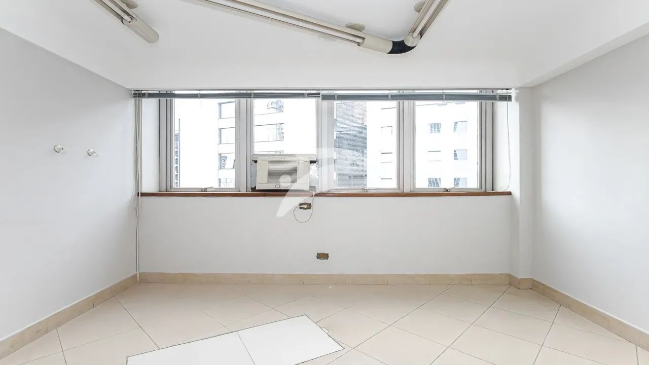 Conj. Comercial Centro 180m² - Foto 4