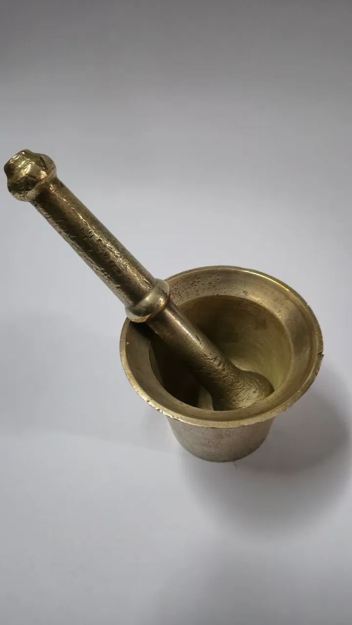 Pilão antigo bronze maciço 