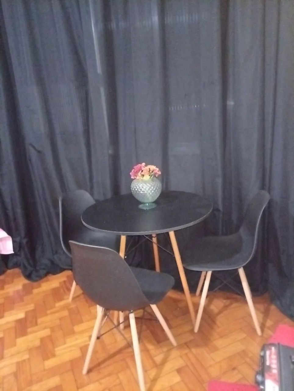 Conjunto de mesa e 3 cadeiras  - Foto 5