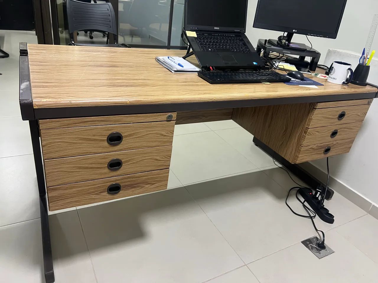 Mesa para escritório 
