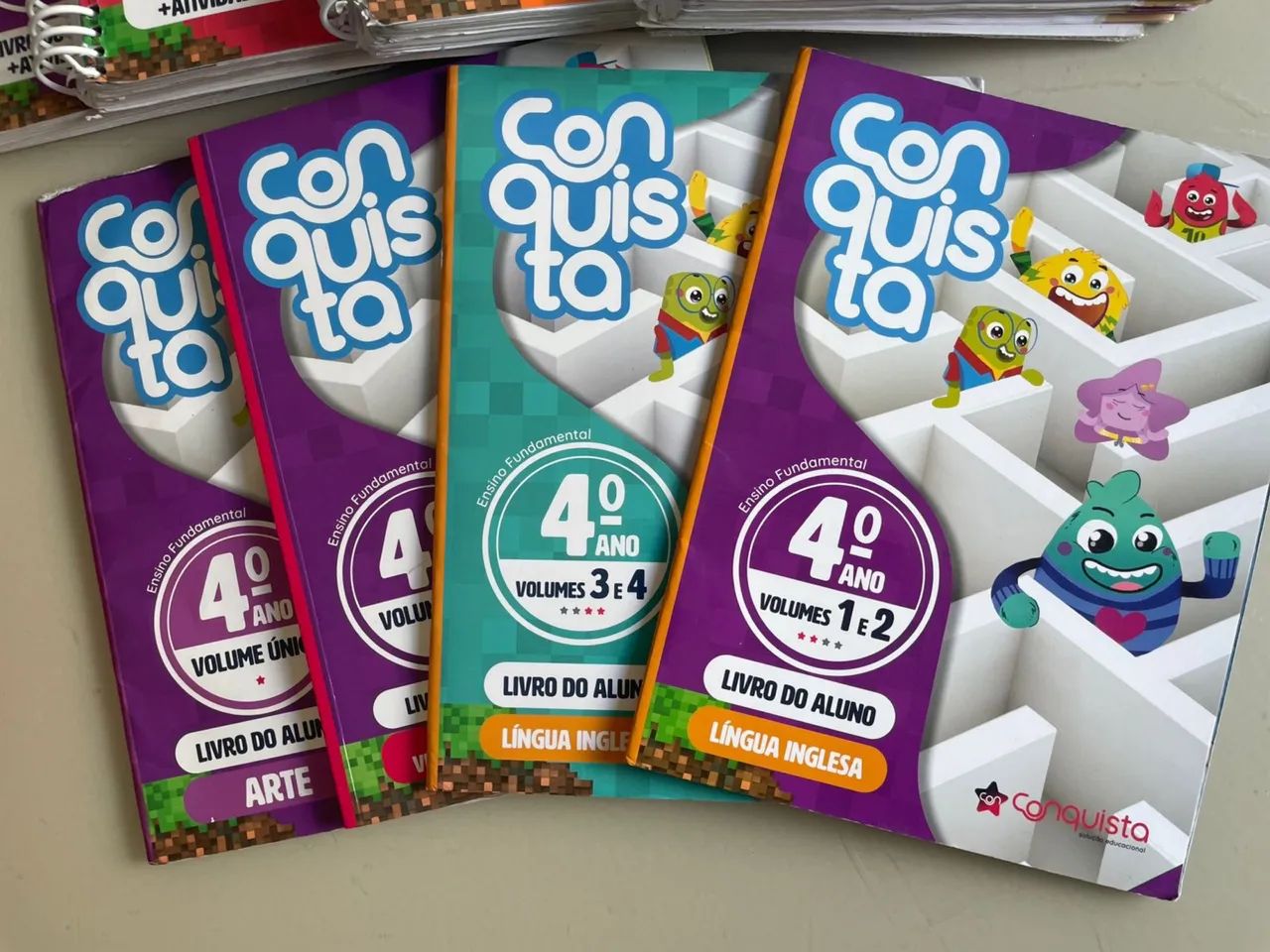 Livros conquistas 4 ano
