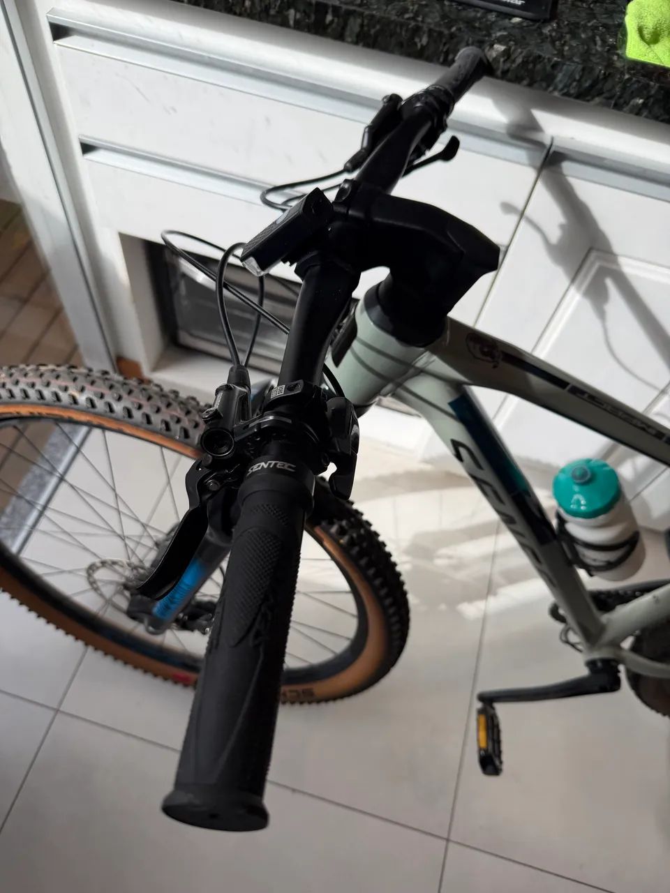 Vendo BICICLETA EM ESTADO DE NOVA! - Foto 3