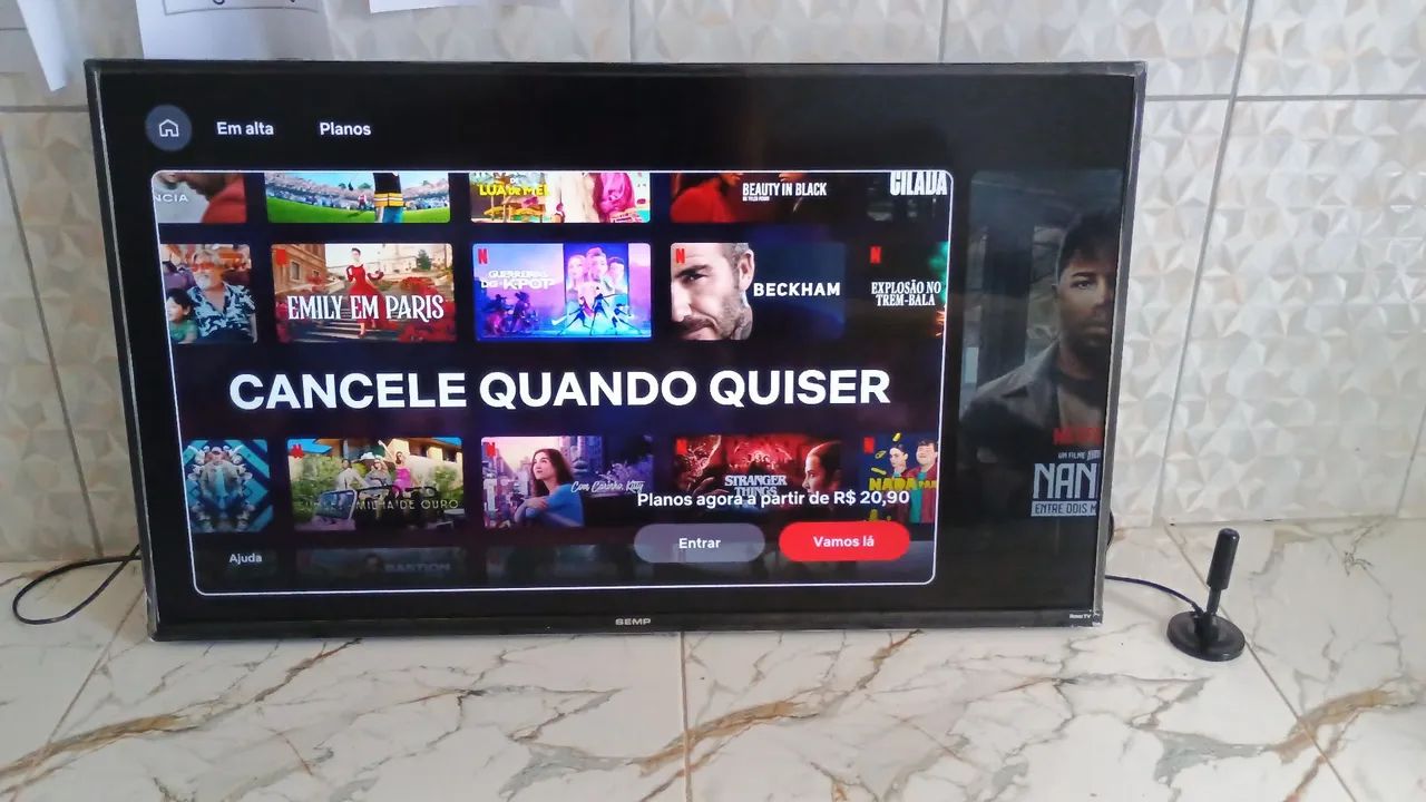 Tv Semp 43 polegadas smart roku tv  - Foto 3