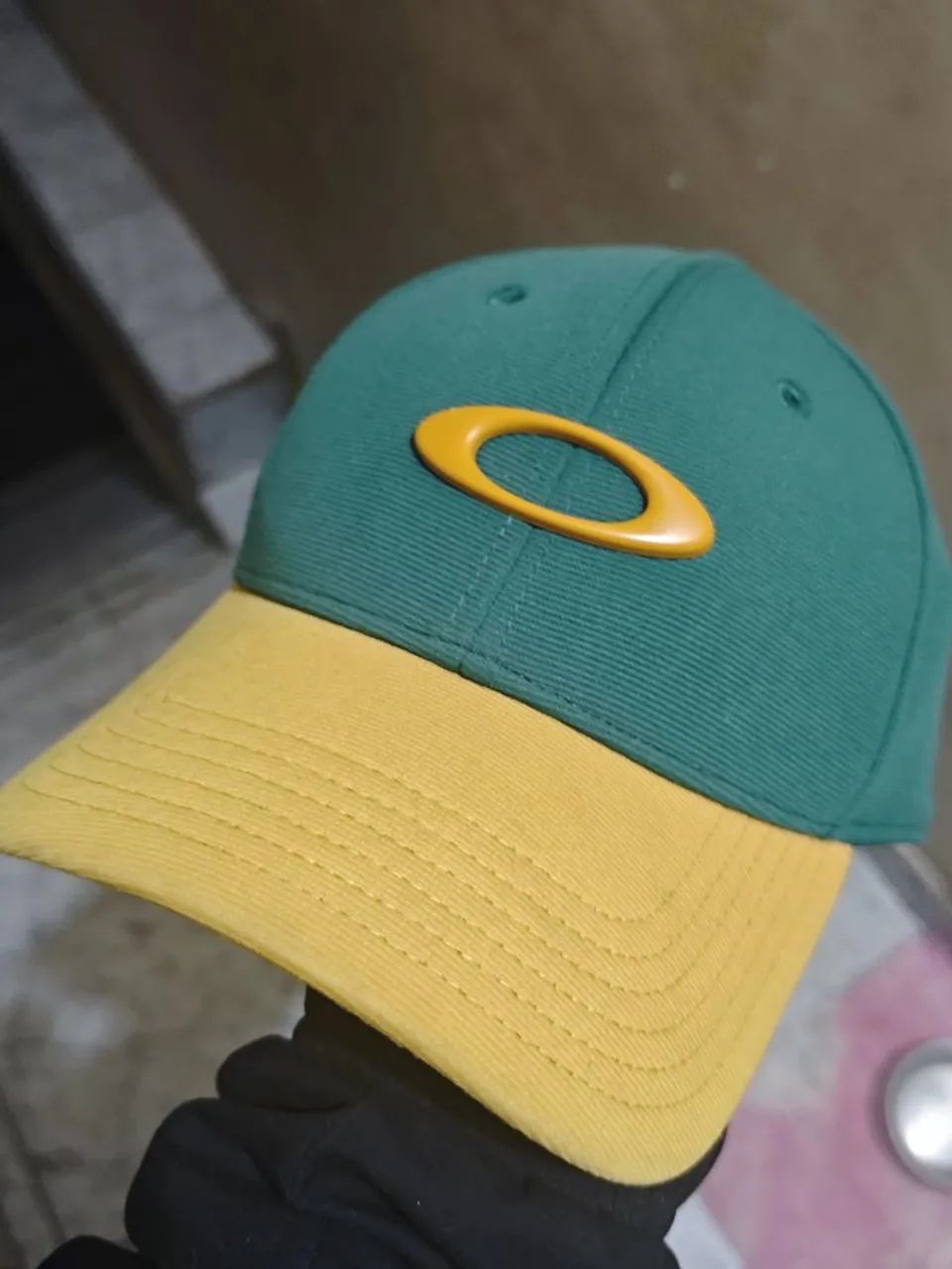 Boné Oakley 