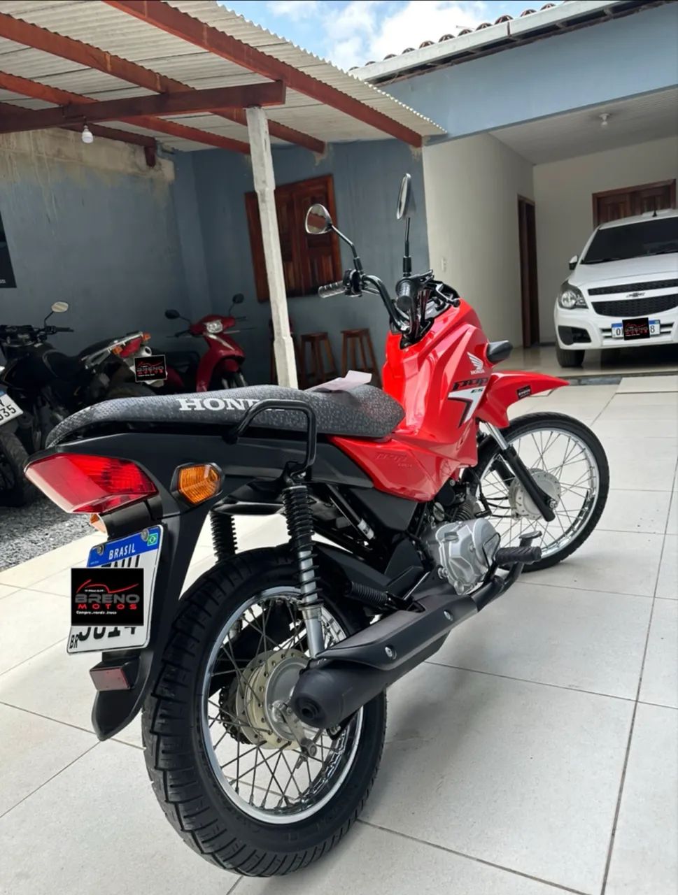 Pop 110 2025 bem conservada 