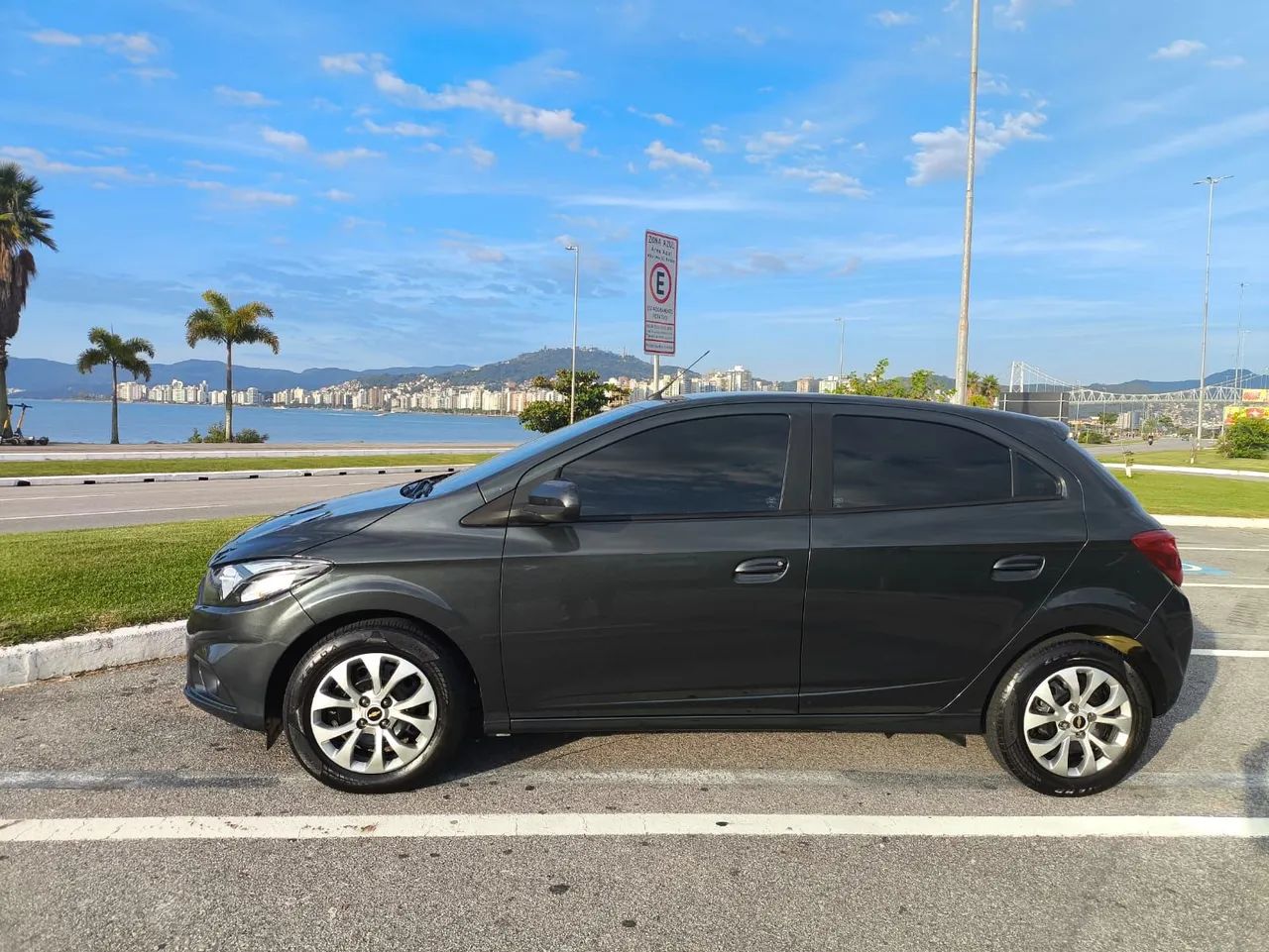Chevrolet Onix Hatch LT 1.4 8V Flex Mec. 4P 2018
