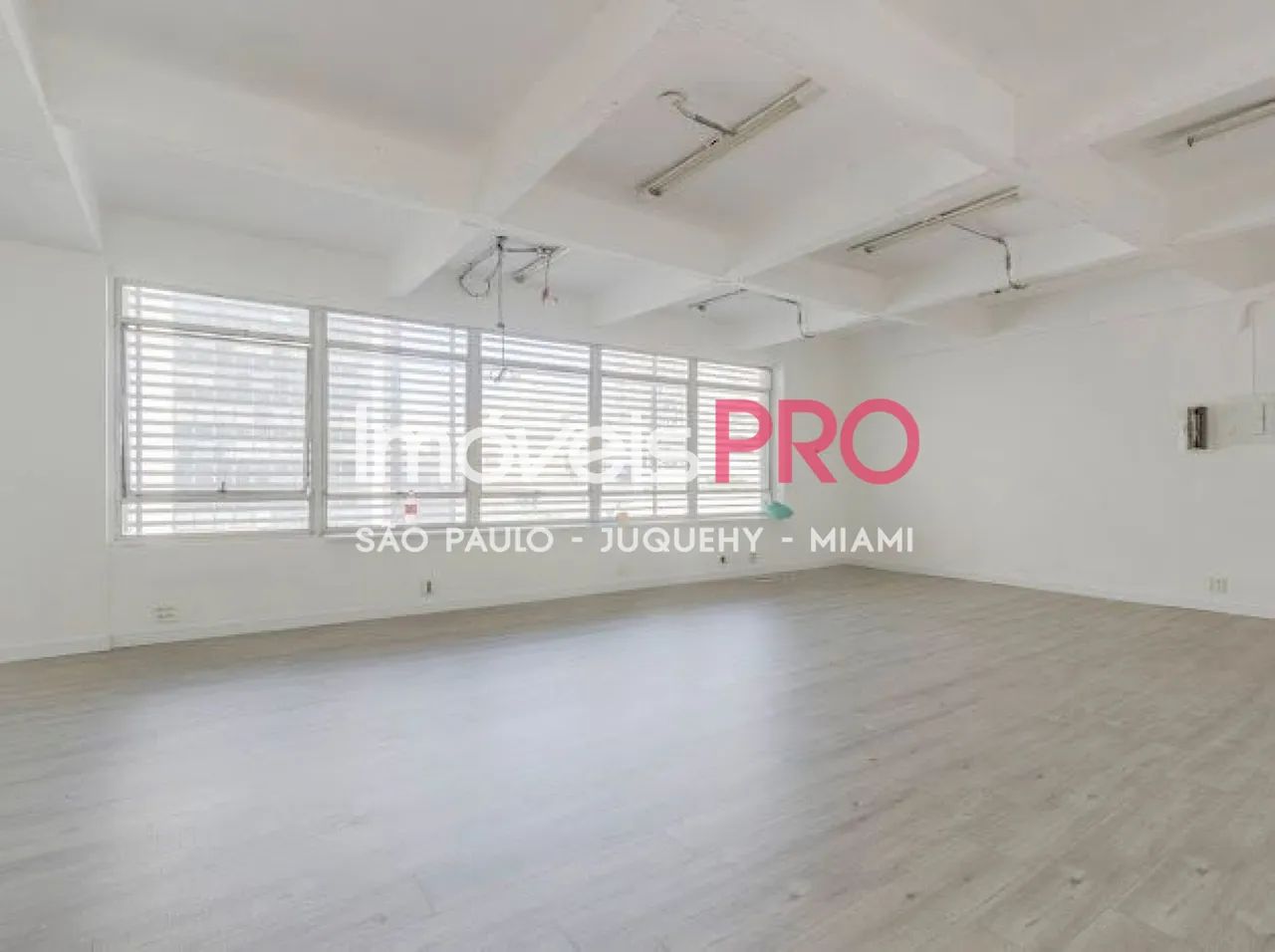 CONJUNTO COMERCIAL NO ITAIM - 2 BANHEIROS - 1 VAGA - 69m² - Foto 3