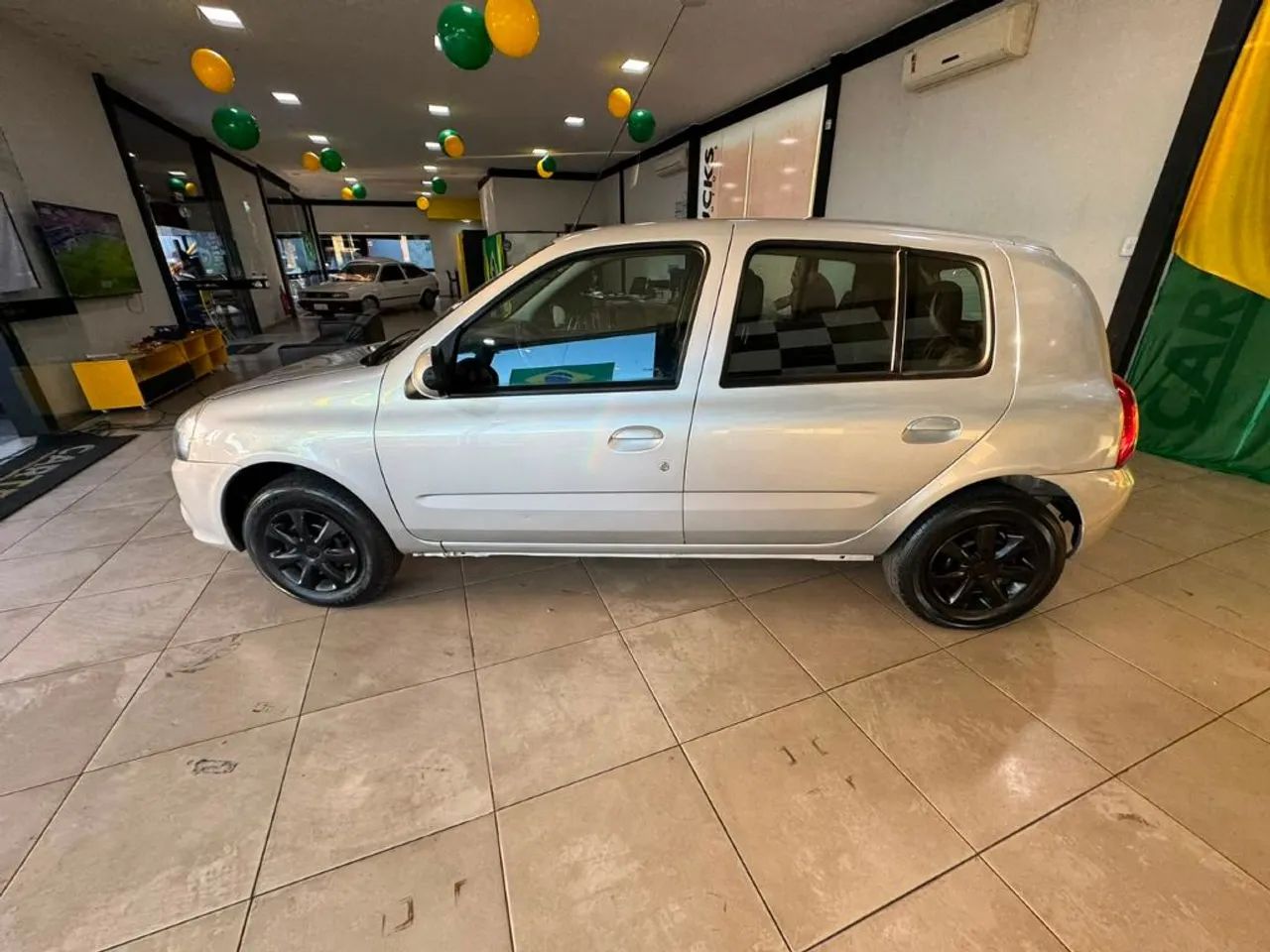 Renault Clio RN/ Expression 1.0 5P 2014 - Foto 3