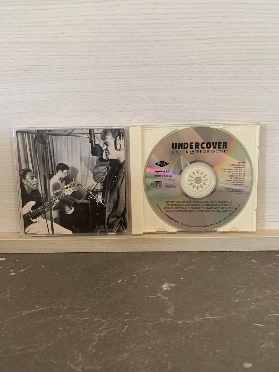CD Undercover - Check Out The Groove - Foto 3