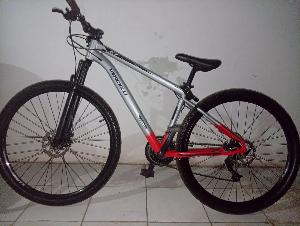 Bicicleta Aro 29 Vercelli GT 