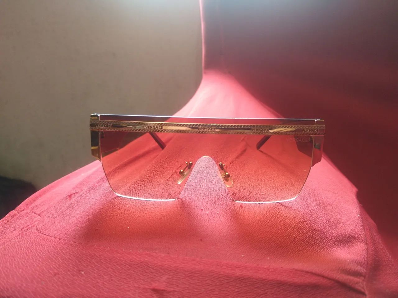 Óculo Versace original,em perfeito estado, feminino.sem a caixa.