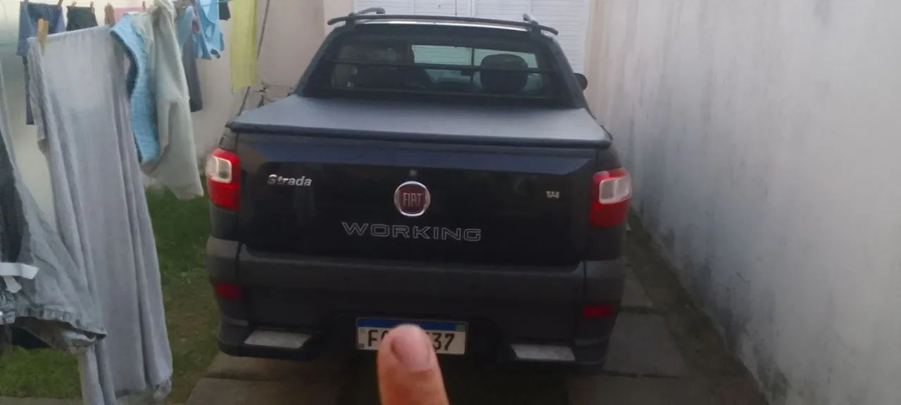 Fiat Strada Working Celeb.1.4 Fire Flex 8V CD 2015 - Foto 2