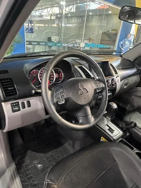 Mitsubishi Pajero Dakar 3.2 4X4 T.i. Dies. 5P Aut. 2013 - Foto 2