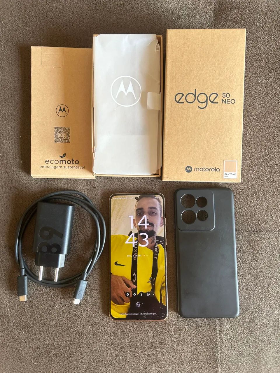 Moto Edge 50 neo 256gb