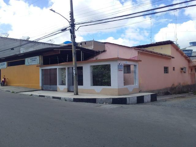 Casa e Galpão ao lado do Convento