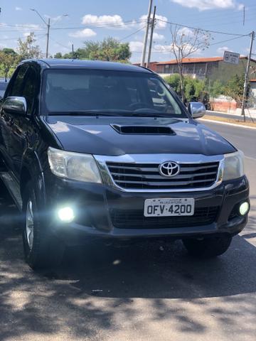 VENDO HILUX ou TROCO EM HILUX 2016 pra frente
