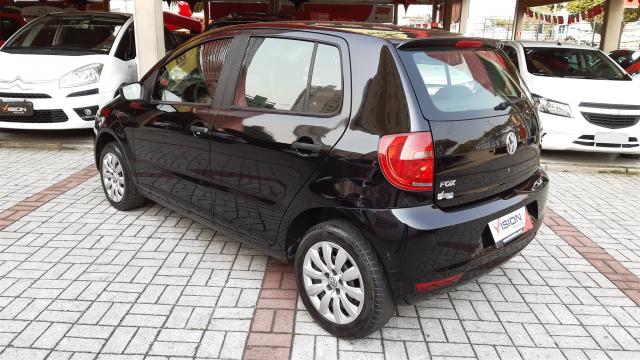 VOLKSWAGEN FOX 2014/2014 1.0 MI 8V FLEX 4P MANUAL - Foto 4