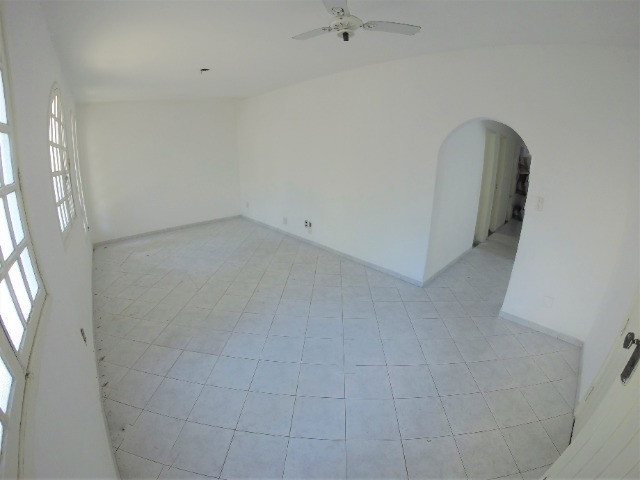 Alugo Casa Comercial em Jardim Camburi com 240m² e 4 vagas - R$ 8.000,00 - Foto 5