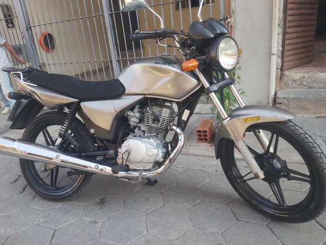 TITAN 2008 ES