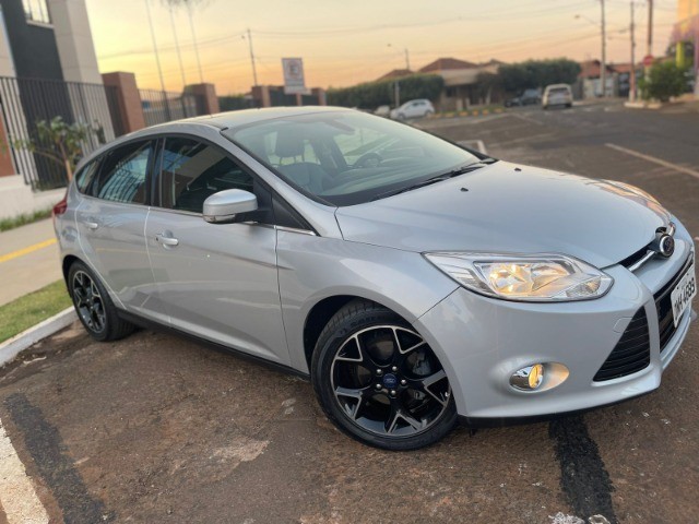 FORD FOCUS HATCH TITANIUM 14/15